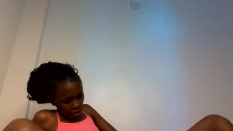 Snapshot of sweetkola1 chatting on October 13, 11:21 am sweetkola online show from October 13, 11:21 am