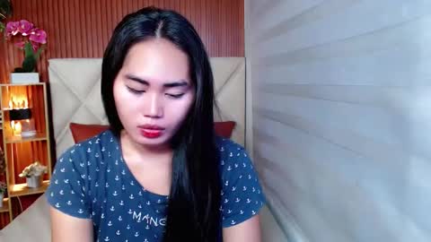 Snapshot of sweetladyboyx chatting on November 20, 11:15 pm online show from November 20, 11:15 pm