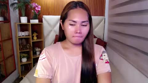   online show from April 26, 12:14 pm