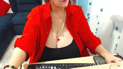 Snapshot of sweetladyrebeka chatting on January 27, 1:52 pm Rebeka online show from January 27, 1:52 pm