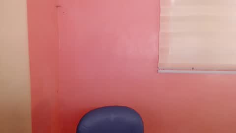 Leah online show from February 7, 3:12 am