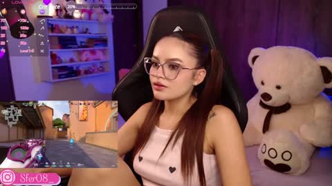 Snapshot of sweetlee_1 chatting on January 19, 4:12 am    online show from January 19, 4:12 am