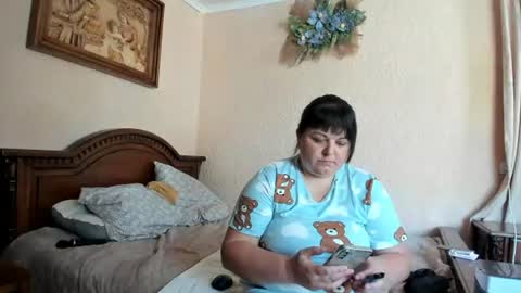 SweetLenaandNatalia online show from August 5, 6:38 am