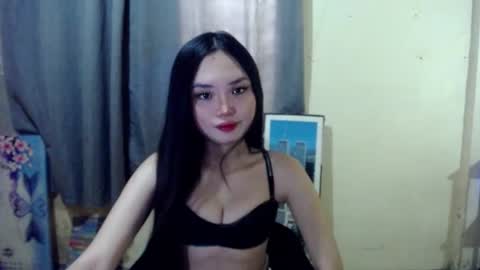 sweetlove_helaxxx online show from June 15, 1:30 am