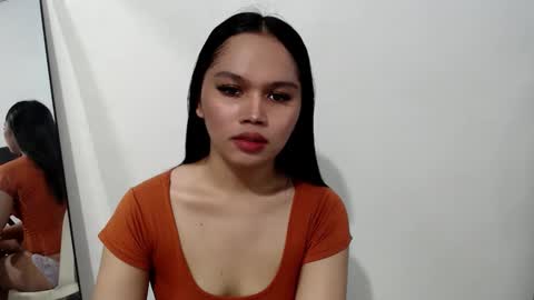Snapshot of sweetlovelykazzz chatting on May 4, 8:32 am My name is Lyka online show from May 4, 8:32 am