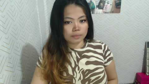 Snapshot of sweetlover_nicole chatting on July 27, 1:45 am NICOLE online show from July 27, 1:45 am