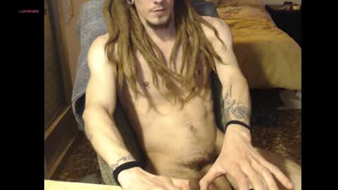 Snapshot of sweetlululove chatting on February 12, 7:35 pm akiles online show from February 12, 7:35 pm