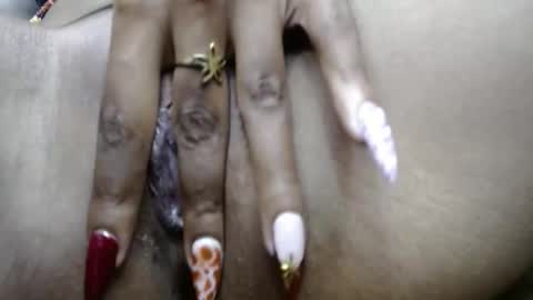 Snapshot of sweetly_diva chatting on May 10, 5:12 am Diva online show from May 10, 5:12 am