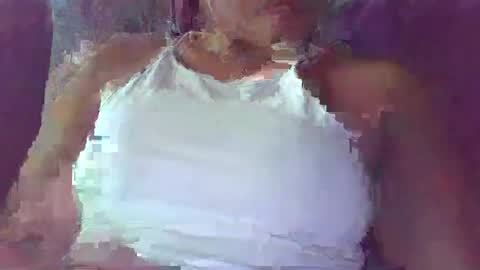 Snapshot of sweetlyraa chatting on January 11, 2:09 am SexyPInay with small tits online show from January 11, 2:09 am