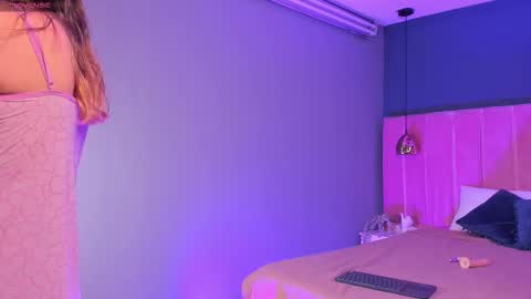 sweetmelodyyy  online show from February 12, 5:30 pm