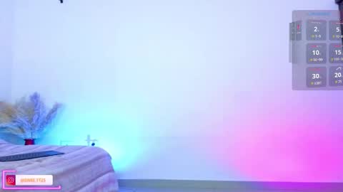 Snapshot of sweetmia_25 chatting on November 13, 8:41 pm MIA online show from November 13, 8:41 pm