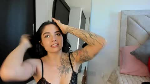 sweetmili133 online show from May 1, 7:07 pm