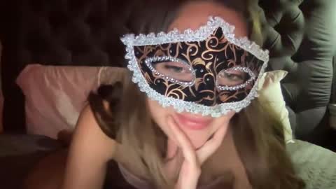 Misty online show from November 12, 4:46 am