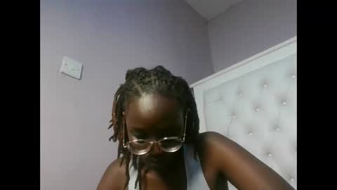 Novah girlie online show from June 10, 5:34 pm