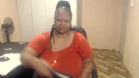 sweetnoziexxx online show from June 8, 5:30 am