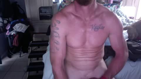 Snapshot of sweetnsexy95 chatting on December 2, 9:28 pm WeAim2PZzz online show from December 2, 9:28 pm