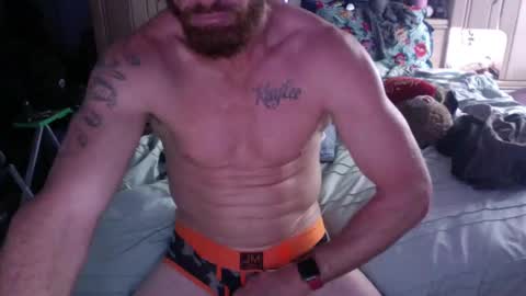 Snapshot of sweetnsexy95 chatting on January 10, 6:17 pm WeAim2PZzz online show from January 10, 6:17 pm