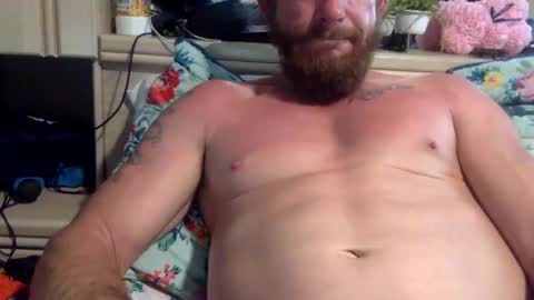 Snapshot of sweetnsexy95 chatting on January 20, 5:37 am WeAim2PZzz online show from January 20, 5:37 am