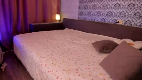 Snapshot of sweetp1ays chatting on February 8, 11:45 pm Nastya and Johnny online show from February 8, 11:45 pm