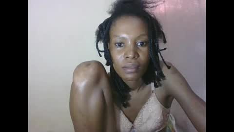Snapshot of sweetpetite254 chatting on May 30, 1:52 pm ESTHER online show from May 30, 1:52 pm