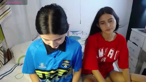 Snapshot of sweetpink1_ chatting on September 27, 10:59 pm Caro Lily online show from September 27, 10:59 pm