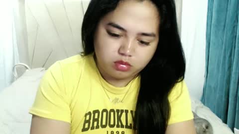 Snapshot of sweetprincess_athena chatting on March 10, 4:38 am Princess Ella online show from March 10, 4:38 am