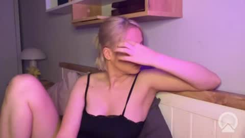 Snapshot of sweetpunisher1 chatting on July 13, 9:39 pm sweetpunisher1 online show from July 13, 9:39 pm