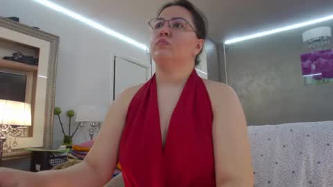 Snapshot of sweetraisa chatting on June 7, 1:26 pm SweetRaisa online show from June 7, 1:26 pm