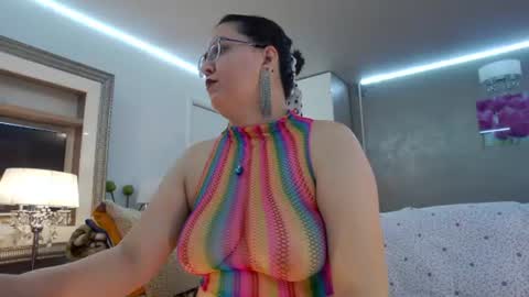 Snapshot of sweetraisa chatting on June 13, 11:41 am SweetRaisa online show from June 13, 11:41 am