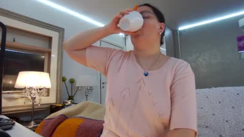 Snapshot of sweetraisa chatting on June 22, 2:02 am SweetRaisa online show from June 22, 2:02 am