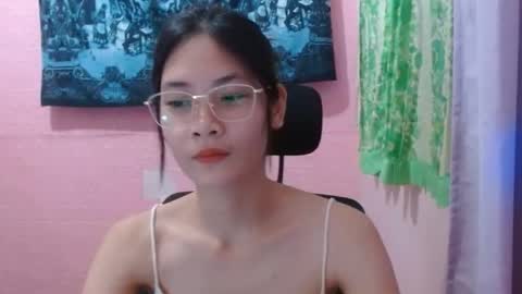 Mia online show from June 19, 5:12 am