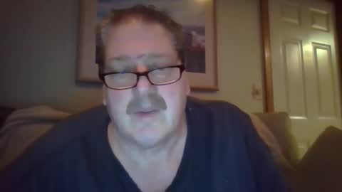 Snapshot of sweetsforu326 chatting on March 19, 10:30 am sweetbrowneyes623 online show from March 19, 10:30 am
