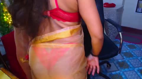 SweetSour online show from December 1, 1:10 am