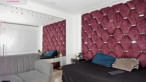 Snapshot of sweetstacy_ chatting on February 18, 9:42 pm sweetstacy_ online show from February 18, 9:42 pm