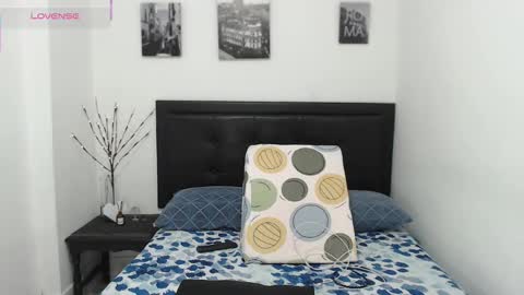 Snapshot of sweetstormi chatting on November 6, 9:32 am Stormi online show from November 6, 9:32 am