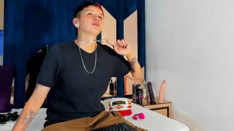 sweetsubmissive rs online show from June 17, 3:31 am
