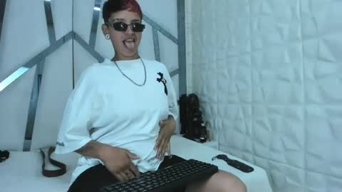 sweetsubmissive rs online show from July 23, 2:15 pm