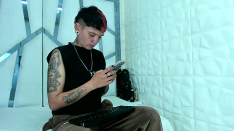 sweetsubmissive rs online show from July 29, 4:05 pm