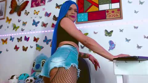 Snapshot of sweetsultrysiren chatting on February 20, 5:23 am sweetsultrysiren online show from February 20, 5:23 am