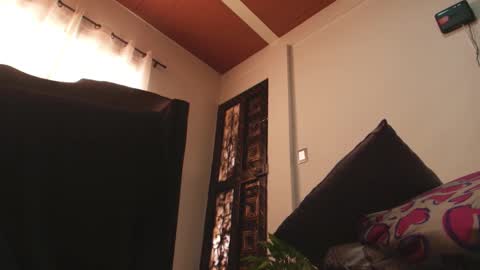 Snapshot of sweett_17 chatting on October 31, 2:40 pm dulce online show from October 31, 2:40 pm