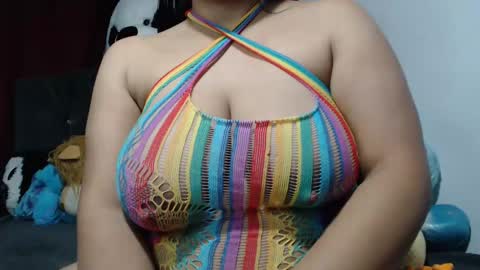 Snapshot of sweett_candy1 chatting on January 26, 4:51 am sweett_candy1 online show from January 26, 4:51 am
