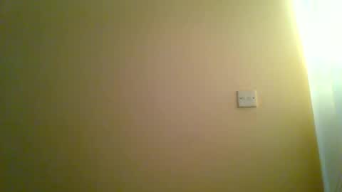 Snapshot of sweett_kimmie chatting on June 15, 8:27 am sweett_kimmie online show from June 15, 8:27 am