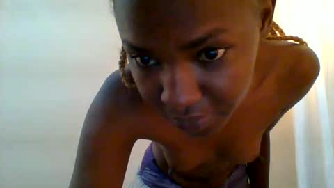Snapshot of sweett_kimmie chatting on June 24, 9:30 am sweett_kimmie online show from June 24, 9:30 am