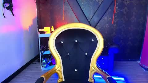 Sweett pleasure online show from January 17, 1:05 pm