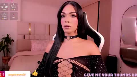 angel online show from August 2, 9:02 pm