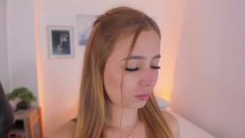 Snapshot of sweettammy_ chatting on December 23, 10:44 pm Tammy online show from December 23, 10:44 pm