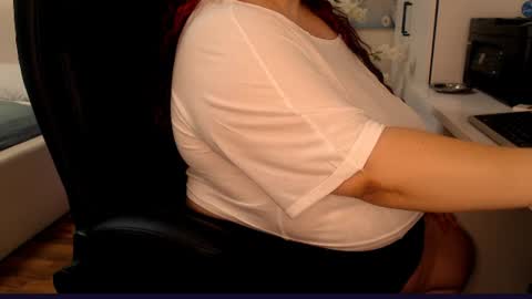 Snapshot of sweettm chatting on June 26, 9:41 pm Maya online show from June 26, 9:41 pm