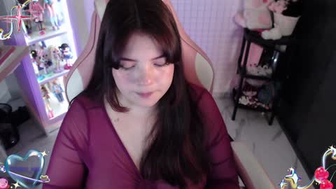 Pau online show from December 13, 10:45 pm