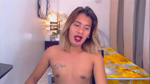 Snapshot of sweetveronica143 chatting on February 15, 9:48 pm sweetveronica143 online show from February 15, 9:48 pm