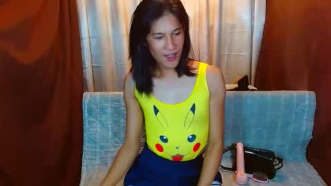 Snapshot of sweetvictoria2000 chatting on December 2, 5:24 am sweetvictoria2000 online show from December 2, 5:24 am